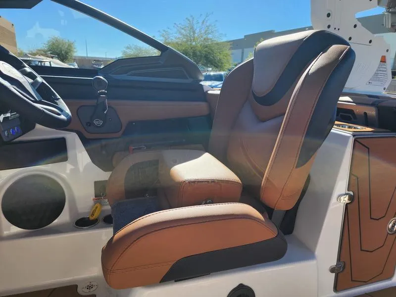 Slide: The Image of Malibu 25 LSV 2026 - 34