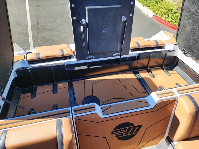 Slide: The Image of Malibu 25 LSV 2026 - 47