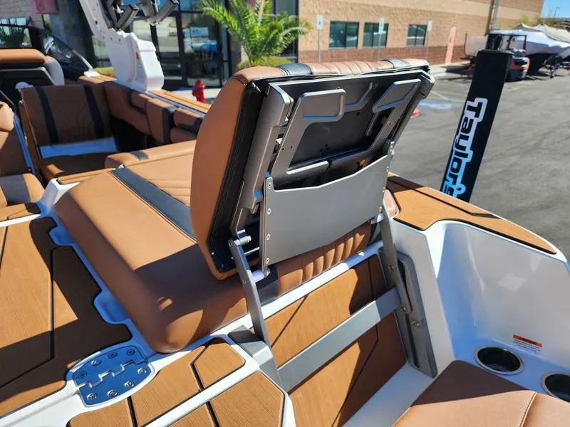 Slide: The Image of Malibu 25 LSV 2026 - 46