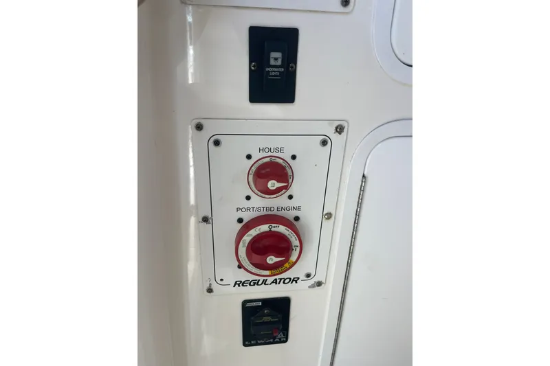 Slide: The Image of DC CONTROL PANEL AND BATTERY MANAGEMENT ALONG WITH UW LIGHTS SWITCH - 19