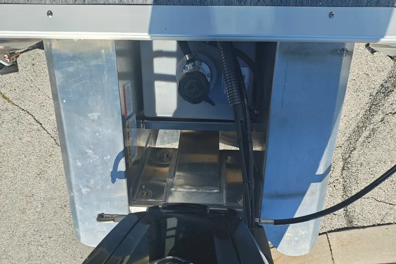 Slide: The Image of 2027 Sun Tracker Fishin' Barge 20 DLX pontoon boat engine compartment view. - 47