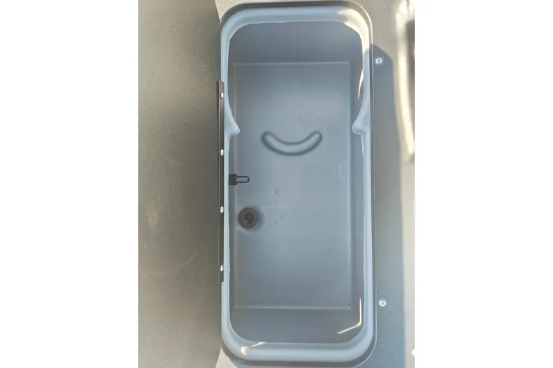 Slide: The Image of Livewell compartment of 2027 Sun Tracker Fishin' Barge 20 DLX pontoon boat. - 41