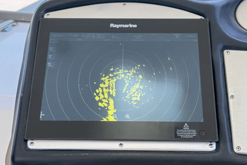 Slide: The Image of Raymarine radar display on 2008 Cruisers Yachts 415 Express Motoryacht dashboard. - 31