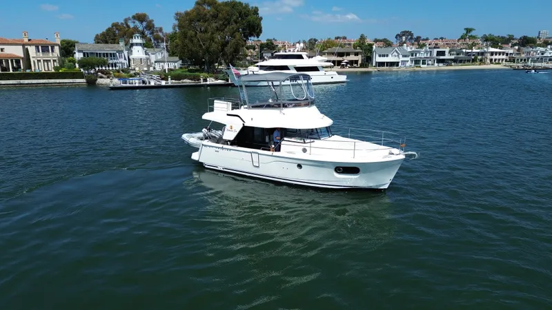 Slide: The Image of Beneteau Swift Trawler 35 2021 - 30