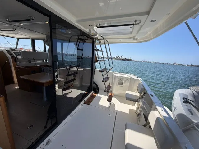 Slide: The Image of Beneteau Swift Trawler 35 2021 - 18