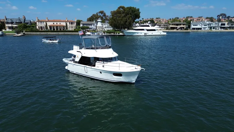 Slide: The Image of Beneteau Swift Trawler 35 2021 - 28