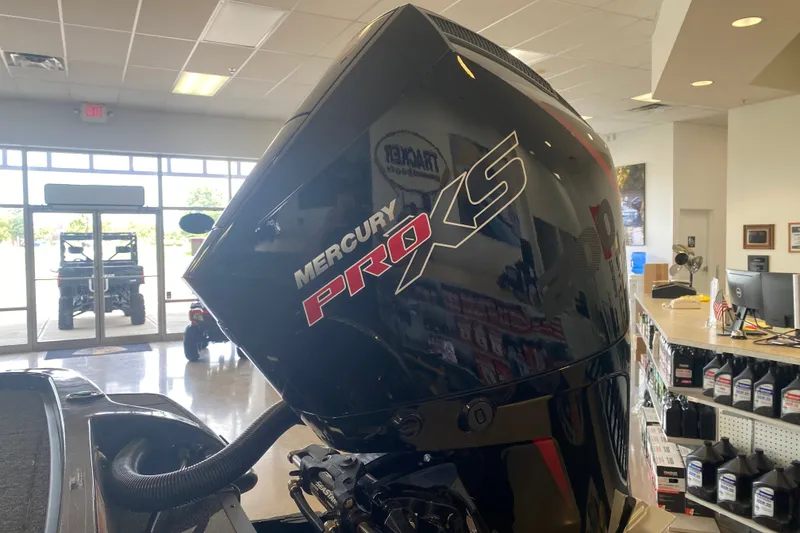 Slide: The Image of Mercury Pro XS engine on 2027 Nitro Z19 XL Pro boat in showroom. - 6