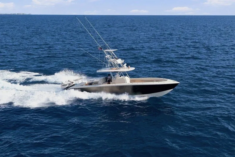 Slide: The Image of Bahama 41 2013 - 0