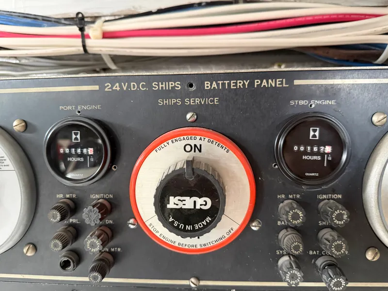 Slide: The Image of Hatteras 52 Cockpit Motor Yacht 1991 - 67