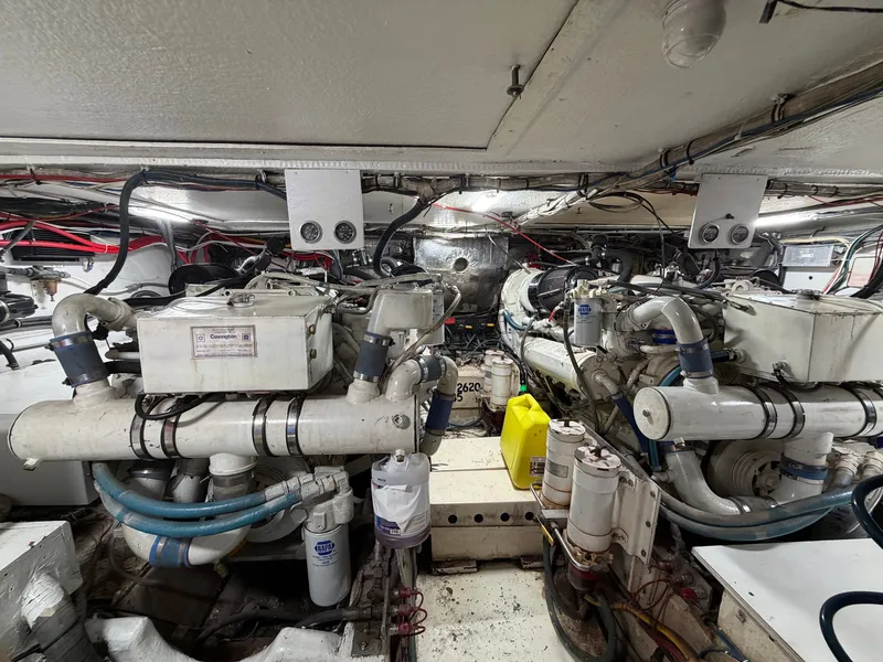 Slide: The Image of Hatteras 52 Cockpit Motor Yacht 1991 - 62