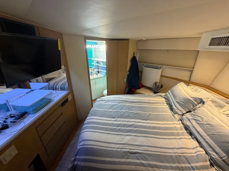 Slide: The Image of Hatteras 52 Cockpit Motor Yacht 1991 - 58
