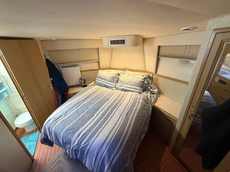 Slide: The Image of Hatteras 52 Cockpit Motor Yacht 1991 - 56
