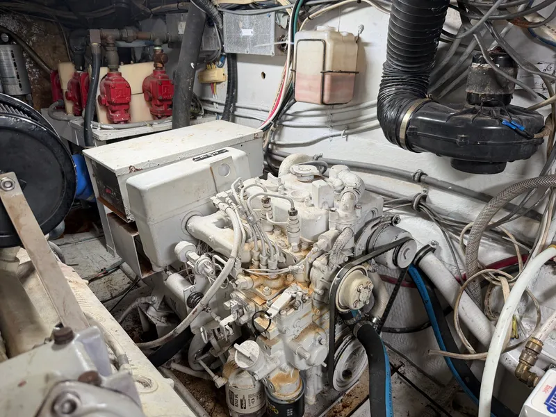 Slide: The Image of Hatteras 52 Cockpit Motor Yacht 1991 - 68