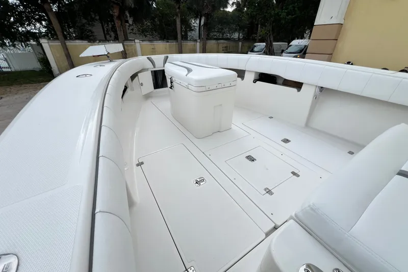 Slide: The Image of 2007 SeaVee 340B Open boat deck with seating and storage compartments. - 71