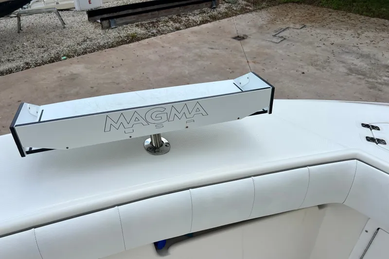 Slide: The Image of 2007 SeaVee 340B Open boat with Magma USA grill mounted on deck. - 64