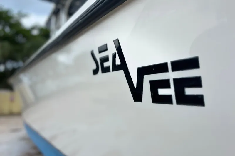 Slide: The Image of Close-up of 2007 SeaVee 340B Open boat logo on white hull. - 17