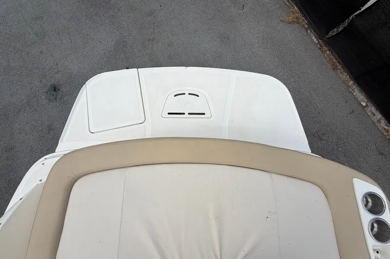 Slide: The Image of Sea Ray 240 Sundeck 2014 - 84