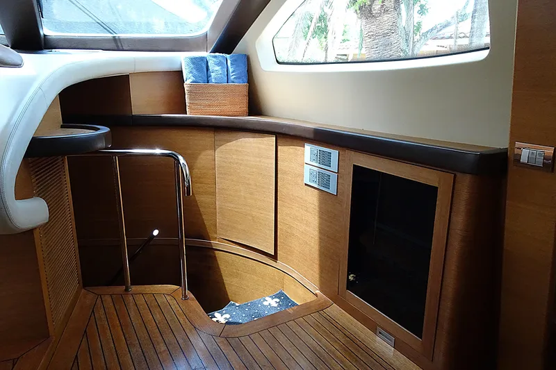 Slide: The Image of Luxurious interior of 2010 Azimut 100 Leonardo yacht with wooden finishes and modern design. - 27