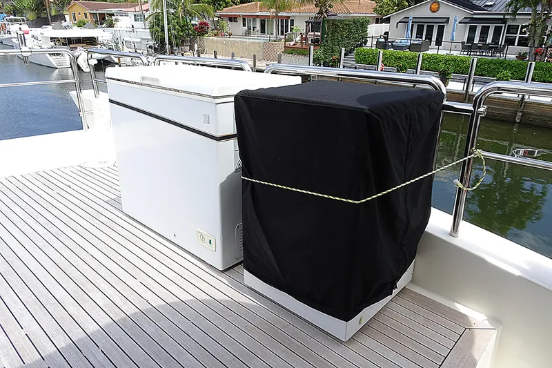 Slide: The Image of Deck of 2010 Azimut 100 Leonardo yacht with covered equipment. - 78