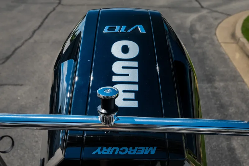 Slide: The Image of Outboard motor with "Mercury" branding on a 2026 Evotti 725QL boat. - 27