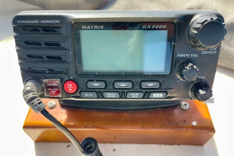 Slide: The Image of Standard Horizon Matrix GX2000 marine radio on a CHB 42, 1985 model boat. - 21
