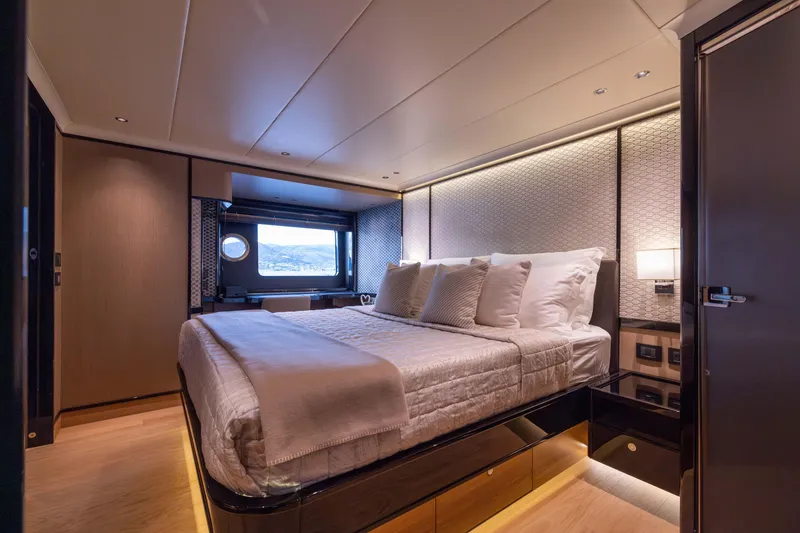 Slide: The Image of Absolute Navetta 75 2026 - 54