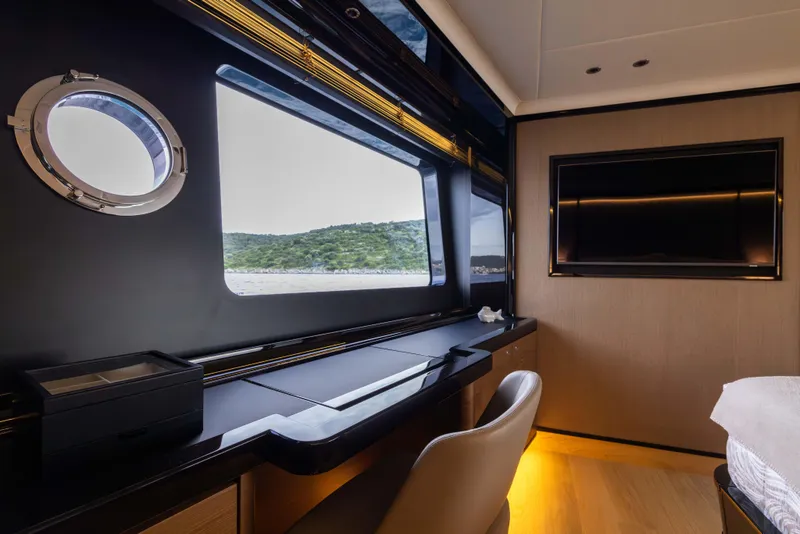 Slide: The Image of Absolute Navetta 75 2026 - 50