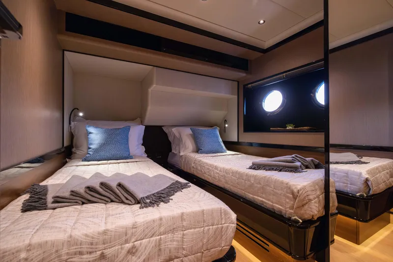 Slide: The Image of Absolute Navetta 75 2026 - 64