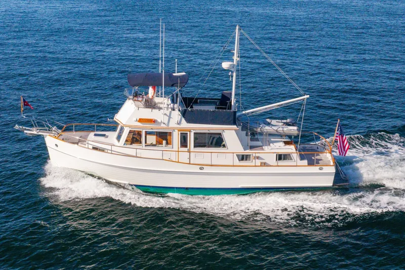 Slide: The Image of 1992 Grand Banks 42’ Classic “LIZZIE” Offered by Northstar Yacht Sales - Please Contact: Chris Carney, CPYB at 401-633-2070 - 46