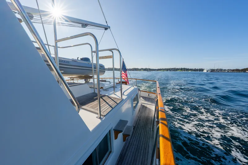 Slide: The Image of 1992 Grand Banks 42’ Classic “LIZZIE” Offered by Northstar Yacht Sales - Please Contact: Chris Carney, CPYB at 401-633-2070 - 8