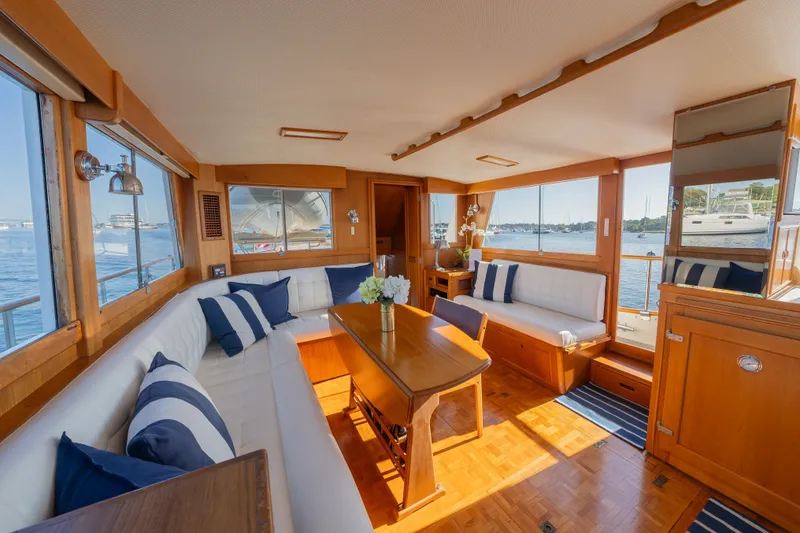 Slide: The Image of 1992 Grand Banks 42’ Classic “LIZZIE” Offered by Northstar Yacht Sales - Please Contact: Chris Carney, CPYB at 401-633-2070 - 21