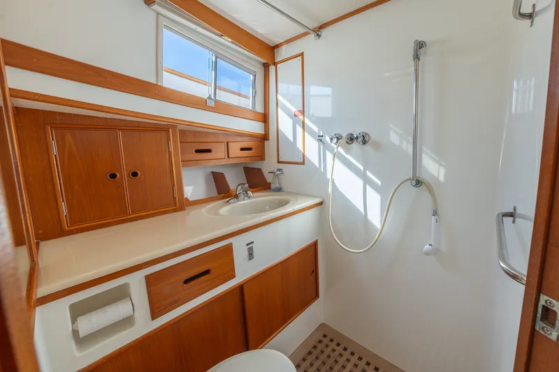 Slide: The Image of 1992 Grand Banks 42’ Classic “LIZZIE” Offered by Northstar Yacht Sales - Please Contact: Chris Carney, CPYB at 401-633-2070 - 29