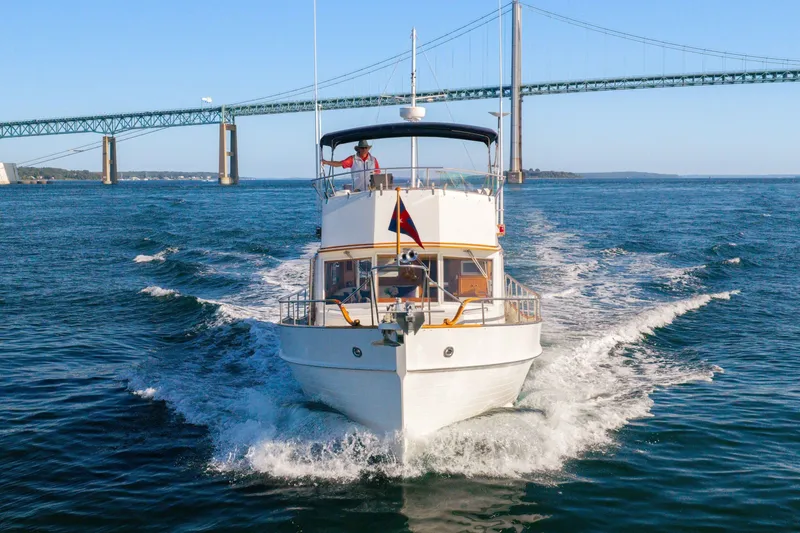 Slide: The Image of 1992 Grand Banks 42’ Classic “LIZZIE” Offered by Northstar Yacht Sales - Please Contact: Chris Carney, CPYB at 401-633-2070 - 5