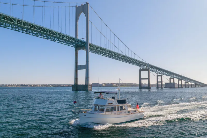 Slide: The Image of 1992 Grand Banks 42’ Classic “LIZZIE” Offered by Northstar Yacht Sales - Please Contact: Chris Carney, CPYB at 401-633-2070 - 49