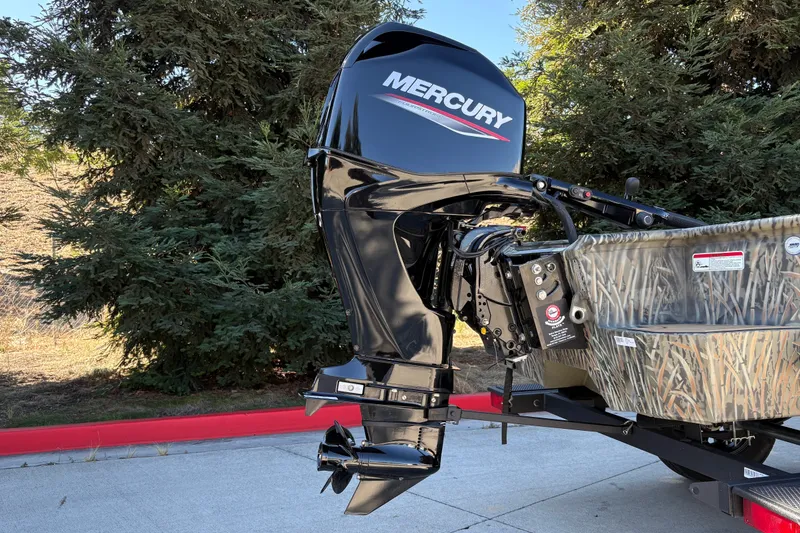 Slide: The Image of 2027 Tracker Grizzly 1650 T Prairie Wings Edition with Mercury outboard motor. - 15
