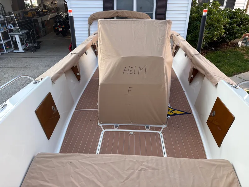 Slide: The Image of Chris-Craft 22 Tournament Fisherman 1974 - 13