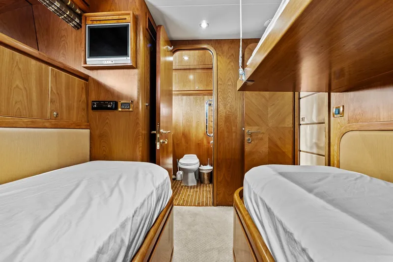 Slide: The Image of Starboard guest cabin looking fwd - 32