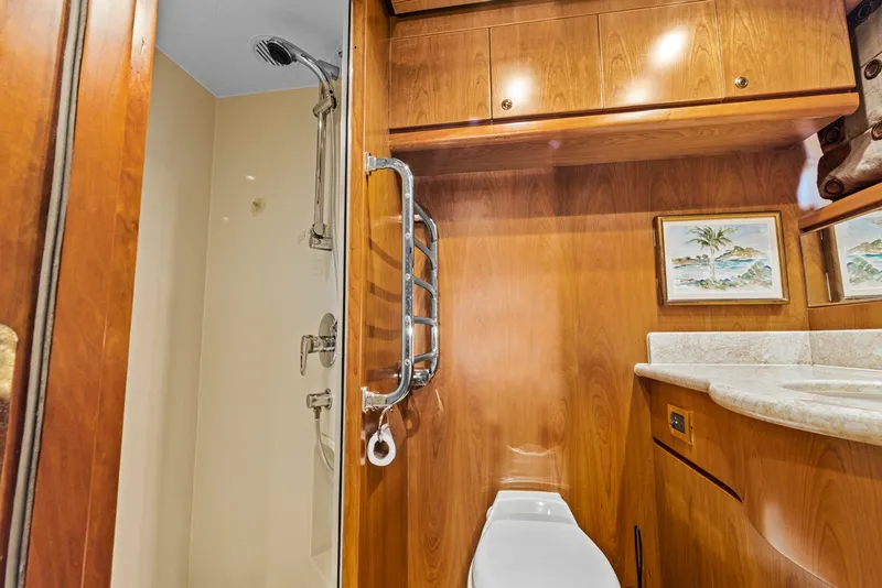 Slide: The Image of Port guest head and shower - 29