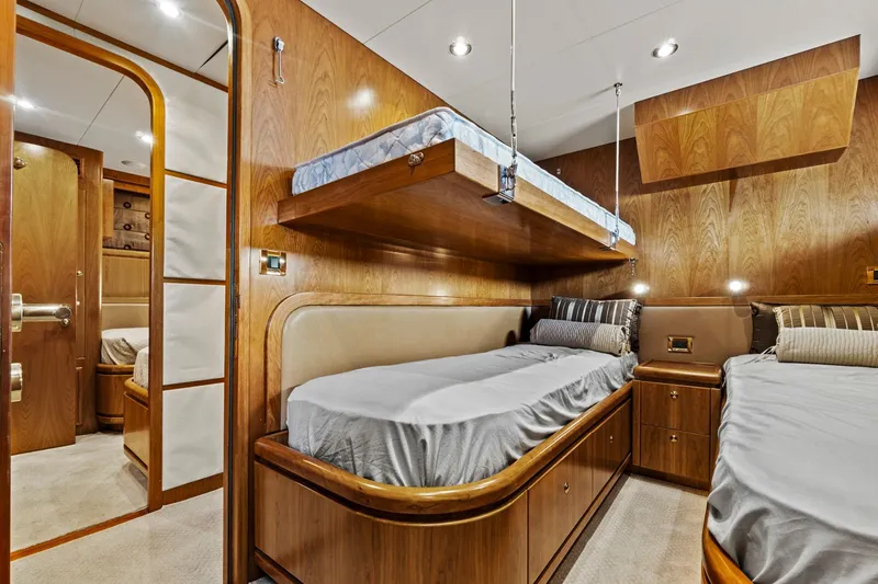 Slide: The Image of Starboard guest cabin with Pullman looking fwd - 30