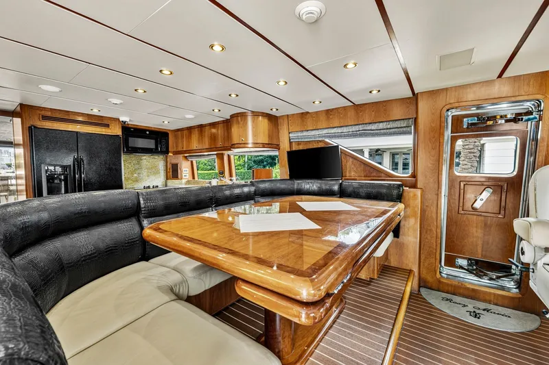 Slide: The Image of Dining settee to port - 13