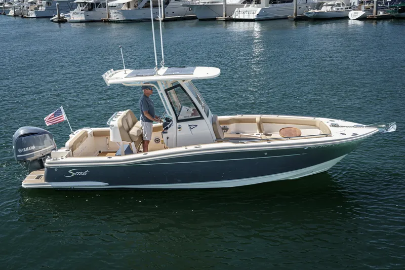 Slide: The Image of Scout 235 XSF 2020 - 5