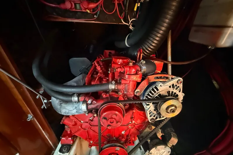 Slide: The Image of Engine compartment of a 2003 Beneteau Oceanis Clipper 393 sailboat. - 20