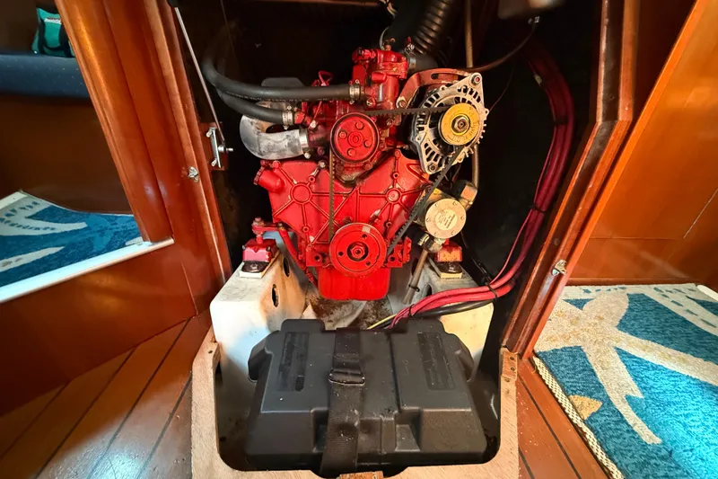 Slide: The Image of Engine compartment of a 2003 Beneteau Oceanis Clipper 393 sailboat. - 21