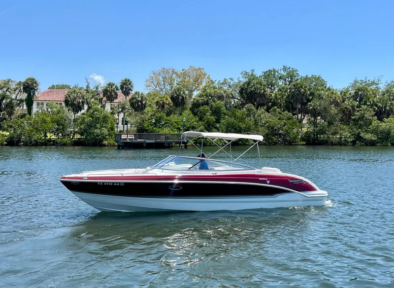 The Image of 2011 Formula 270 Bowrider boat cruising on a sunny day. - 0