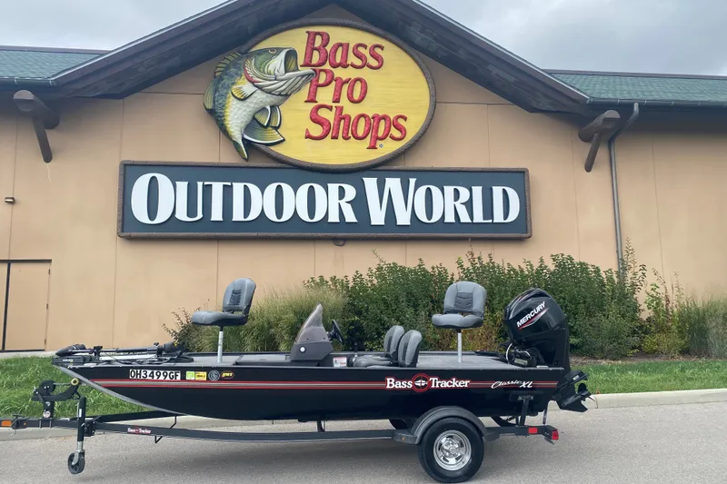 The Image of 2021 Tracker Bass Tracker Classic XL boat outside Bass Pro Shops Outdoor World. - 2