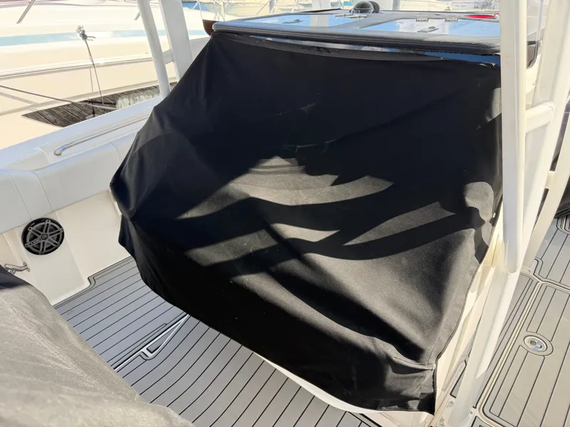 Slide: The Image of Fountain 38 Center Console 2020 - 21