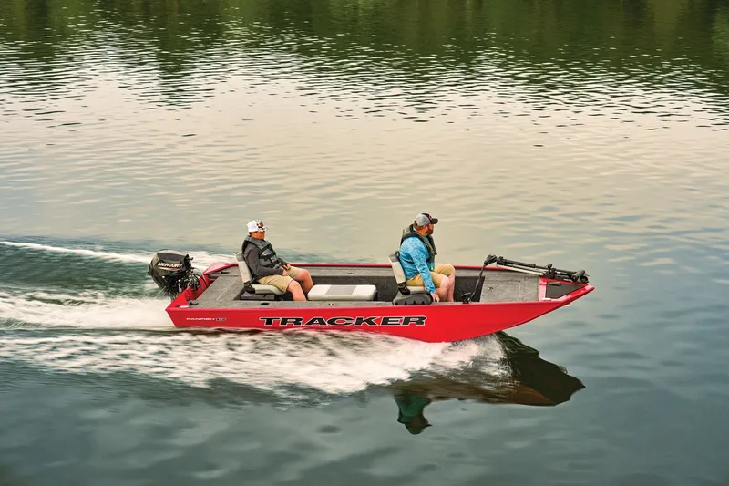 Slide: The Image of Tracker Panfish 17 2027 - 19
