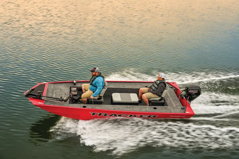 Slide: The Image of Tracker Panfish 17 2027 - 20