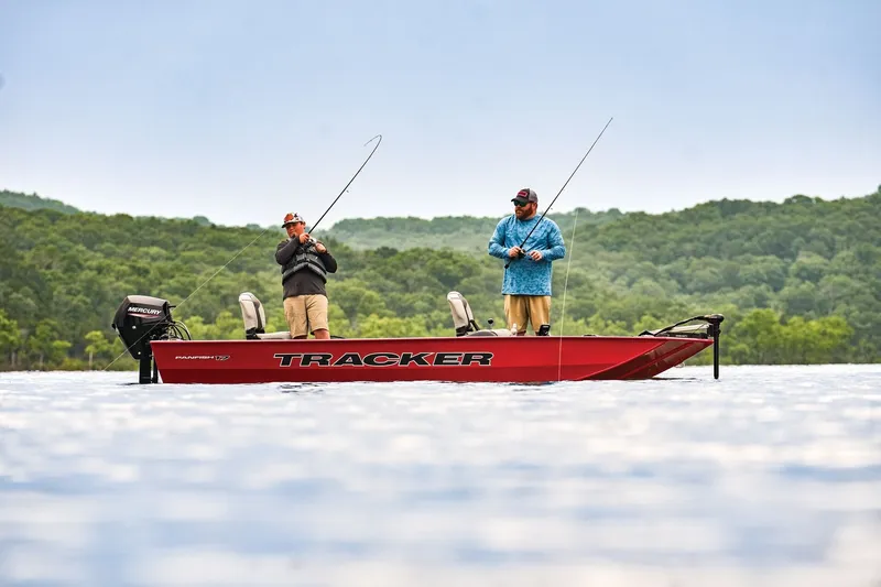 Slide: The Image of Tracker Panfish 17 2027 - 26