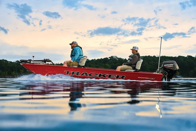 Slide: The Image of Tracker Panfish 17 2027 - 16